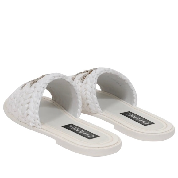 🆕 Chanel Logo Sandals White Raffia Crystal Strass Flats Flip Flop mules - Picture 5 of 11